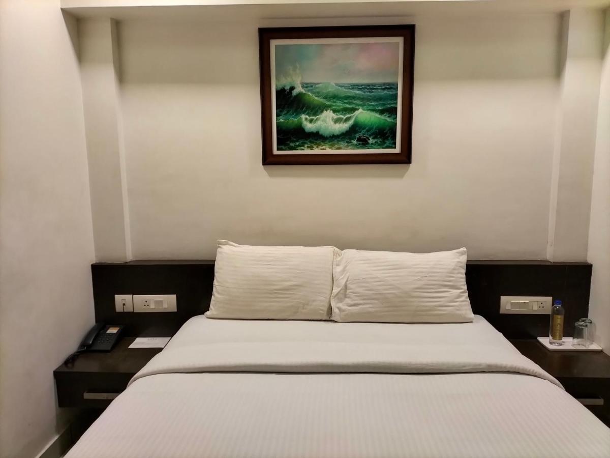 Saas Residency Hotel Kozhikode Bagian luar foto