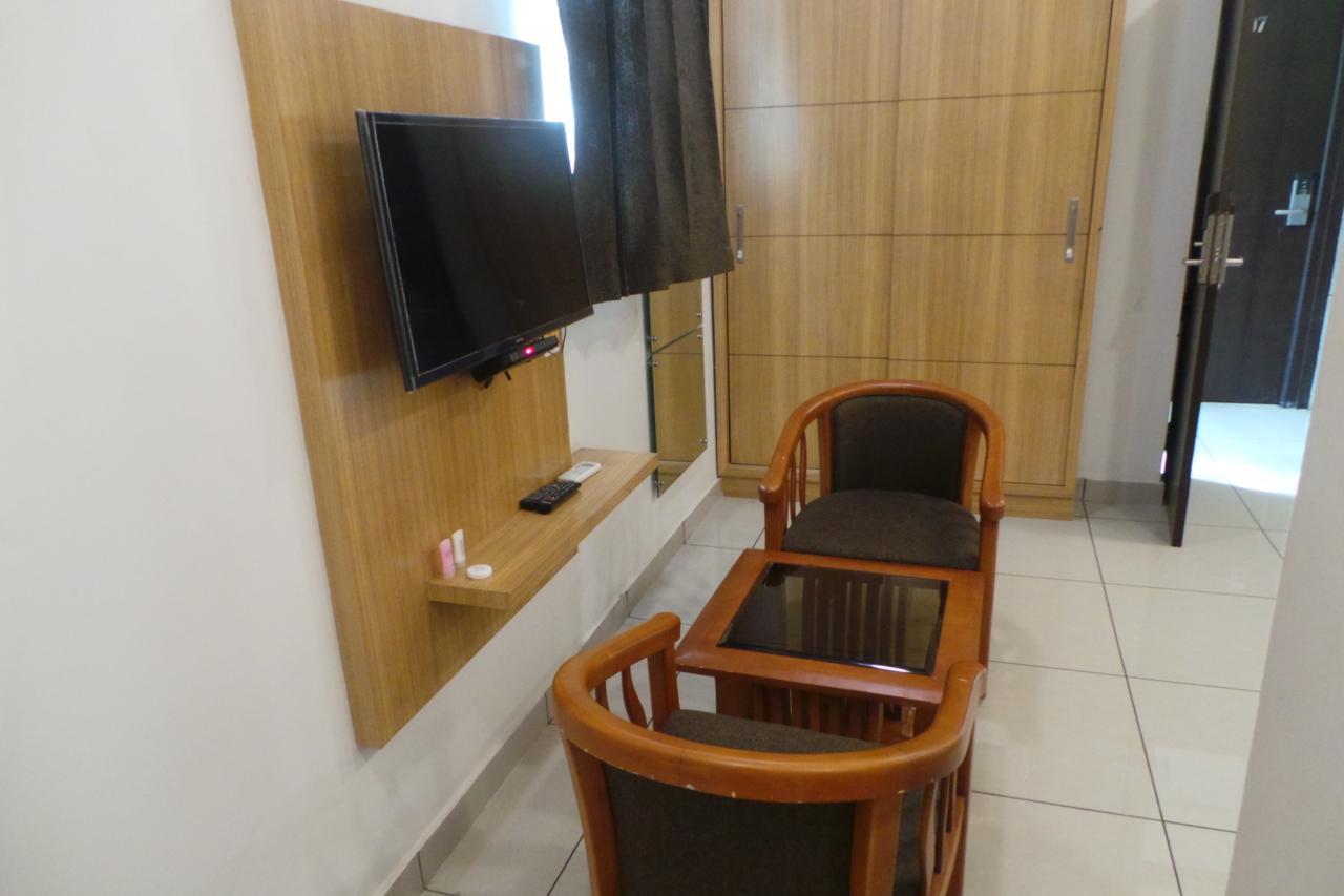 Saas Residency Hotel Kozhikode Bagian luar foto