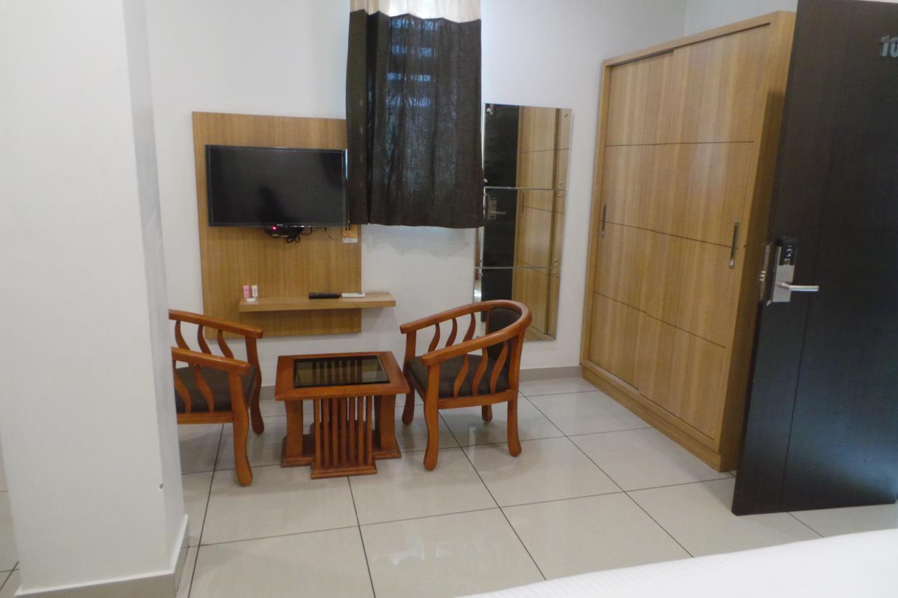 Saas Residency Hotel Kozhikode Bagian luar foto