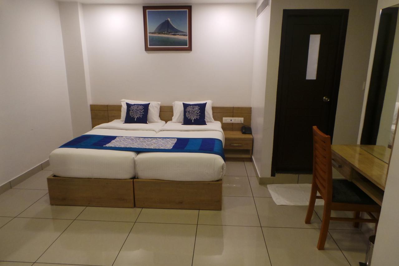 Saas Residency Hotel Kozhikode Bagian luar foto