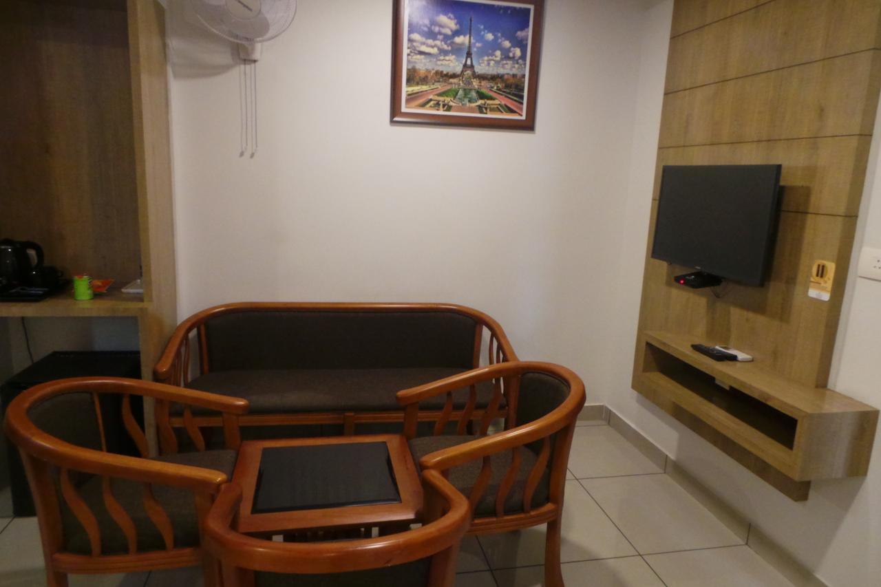 Saas Residency Hotel Kozhikode Bagian luar foto
