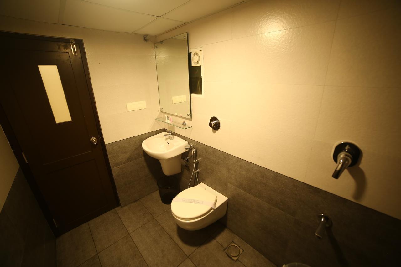 Saas Residency Hotel Kozhikode Bagian luar foto