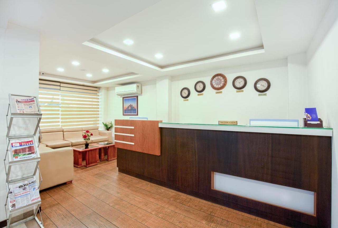 Saas Residency Hotel Kozhikode Bagian luar foto