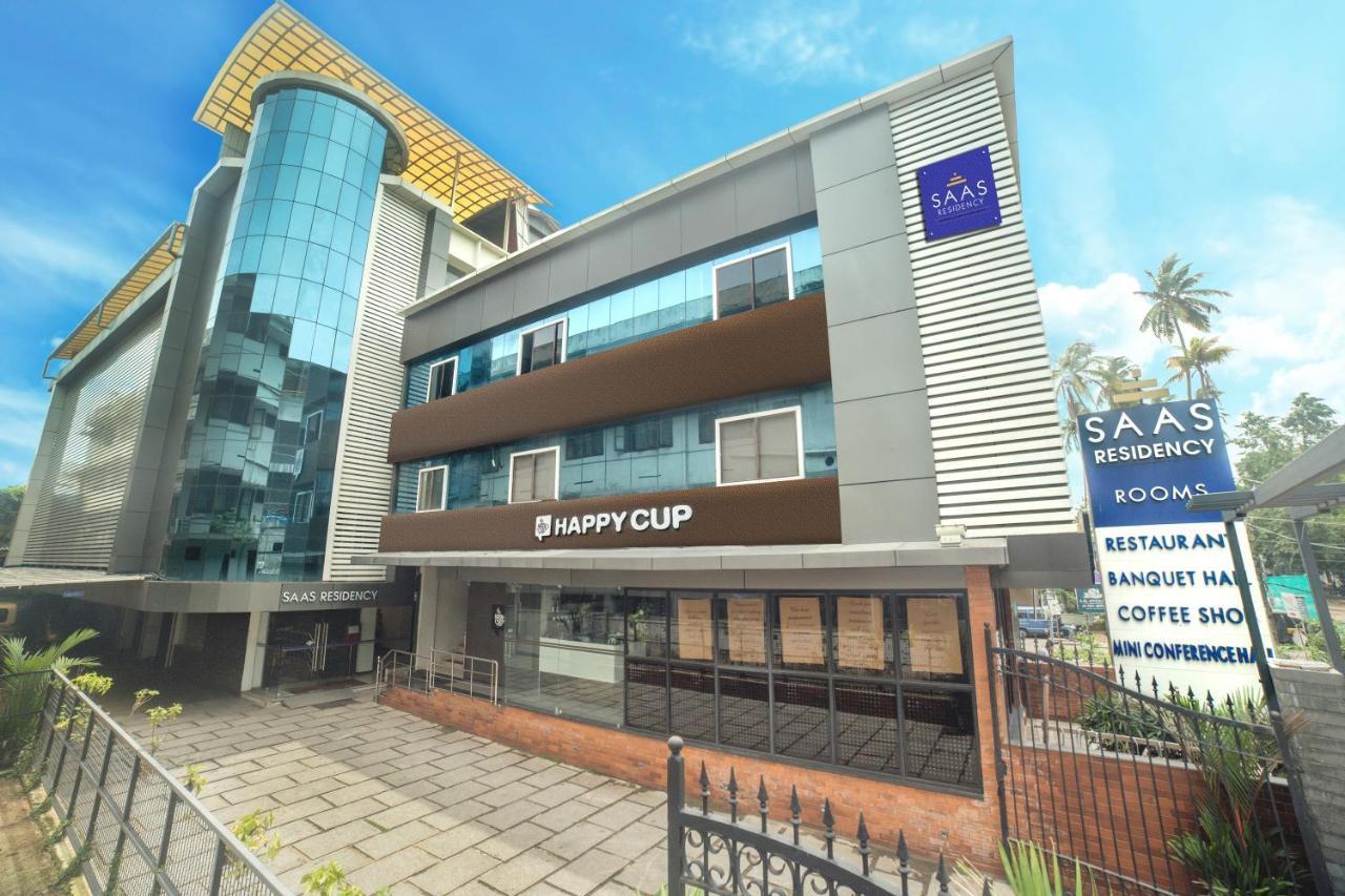 Saas Residency Hotel Kozhikode Bagian luar foto